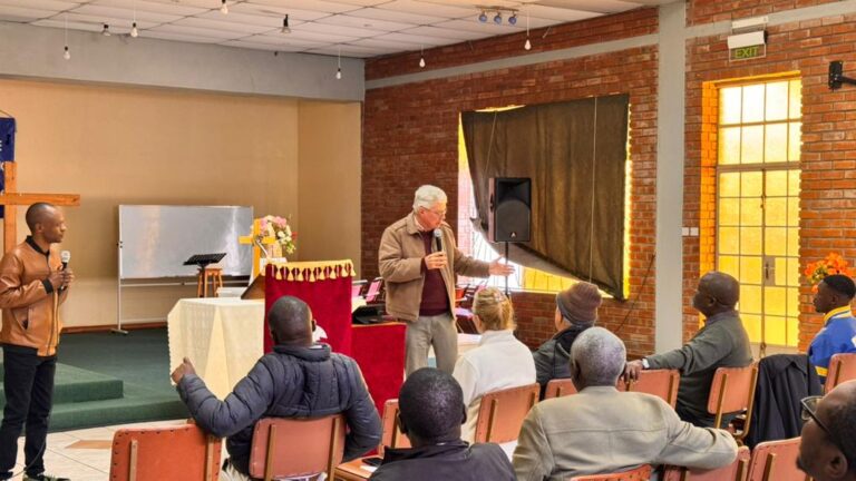 BUILD Mobilisation | Richard Langworthy, Ndumiso Sibanda & Khiwa Goitsemodimo | Masvingo, Zimbabwe